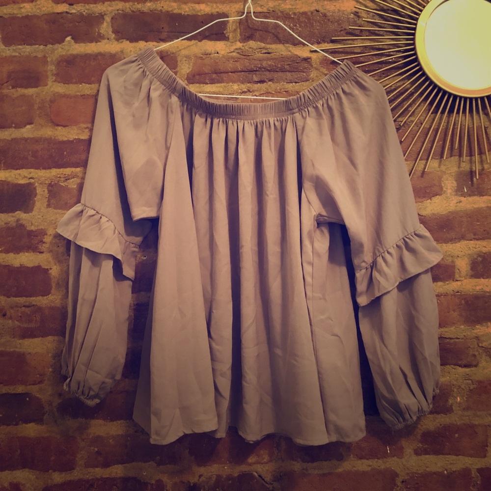 Off the shoulder long sleeve blouse